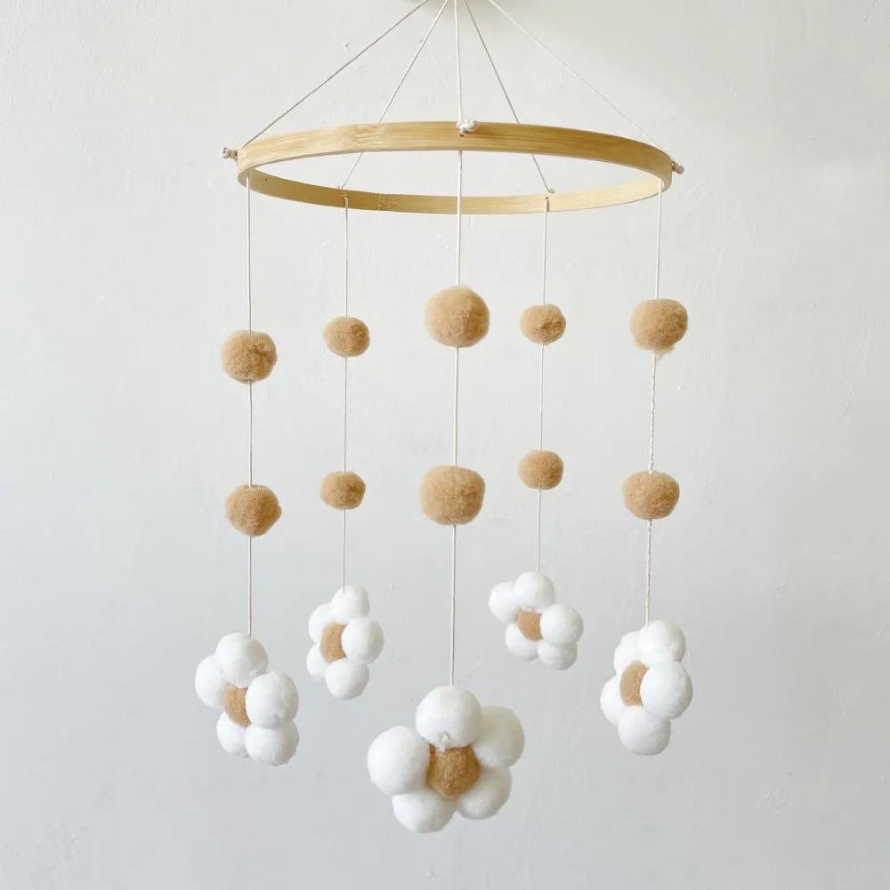 

Ins Nordic Style Hair Ball Flower Wind Bell Bed Bell Baby Room Children's Room Children's Wear Store Wind Bell Decoration