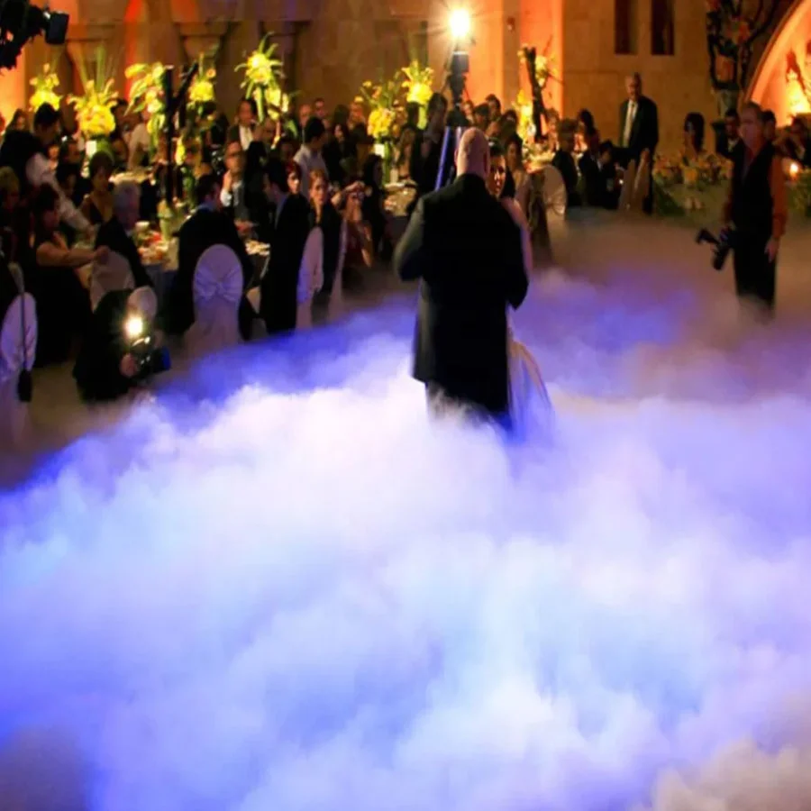 Water Base Fog Machine 4500W For Club Concert Wedding Events Stage Effect Low Lying Water Fog Smoke Machine Flightcase Factory