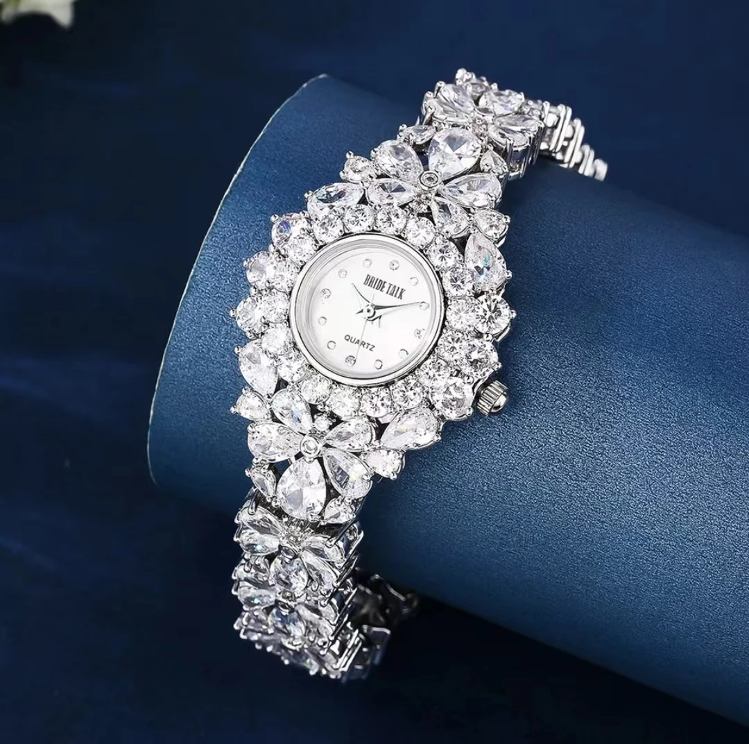 

Luxury Women's Watches Cubic Zircon Crystal Elements Bracelet Watch For Lady's Wedding Party Fashion Jewelry Accessory