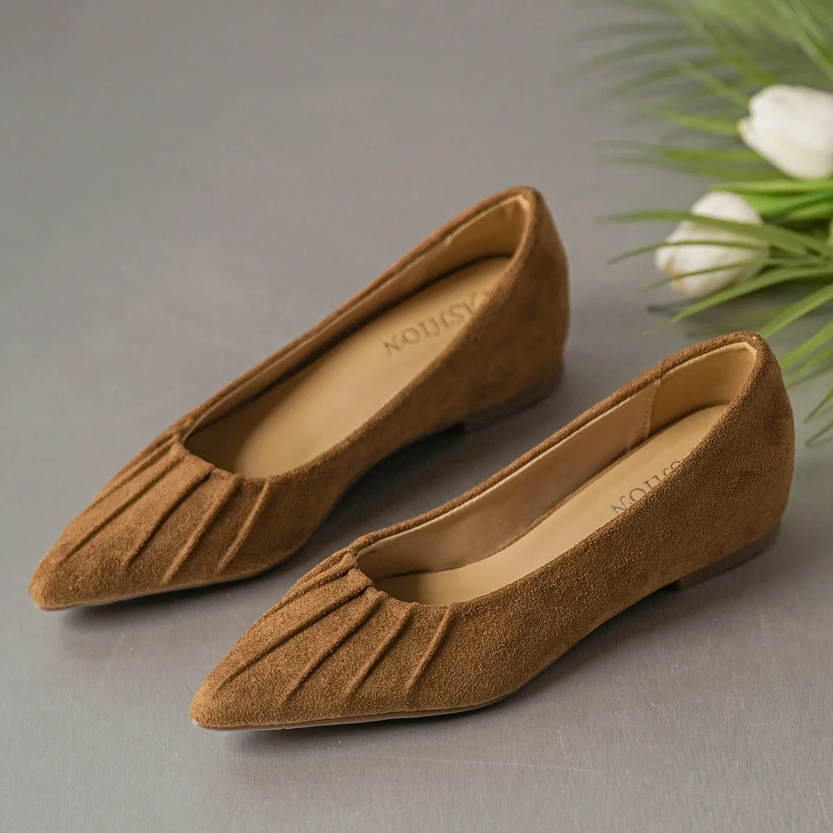 

Fashion Wrinkle Pointed Toe Flat Shoes Women Elegant Light Mouth Single Shoes Slip on Casual Office Boat Shoes Zapatos De Mujer