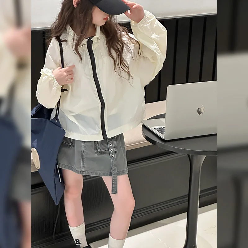 Girls Coat 2024 Summer New Childrens Clothes Girls Baby UV Quick Drying Breathable Light Sunscreen Casual Simple Daily image 2