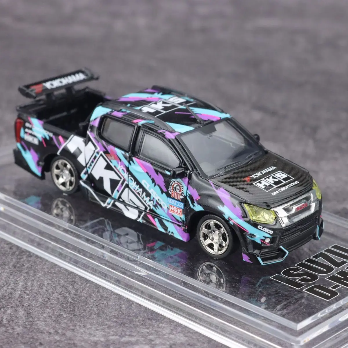 bmc-1-64-isuzu-d-max-ローライダー-2018-ピックアップ合金車ダイキャスト-車両ミニチュアスケールモデルカー用コレクションギフト