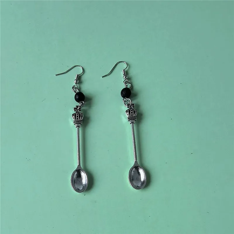 Niche Design-Inspired Volcanic Stone Bead Crown Spoon Earrings for Women, Creative and Unique Spoon Earrings Gift