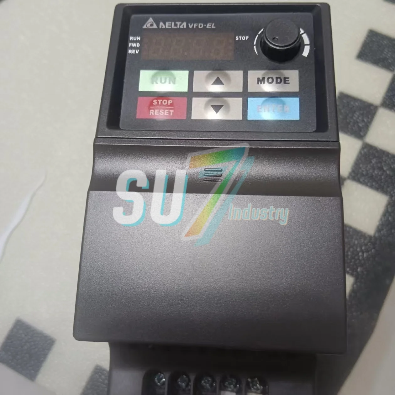 VFD037EL43A 周波数コンバータ 新品オリジナル