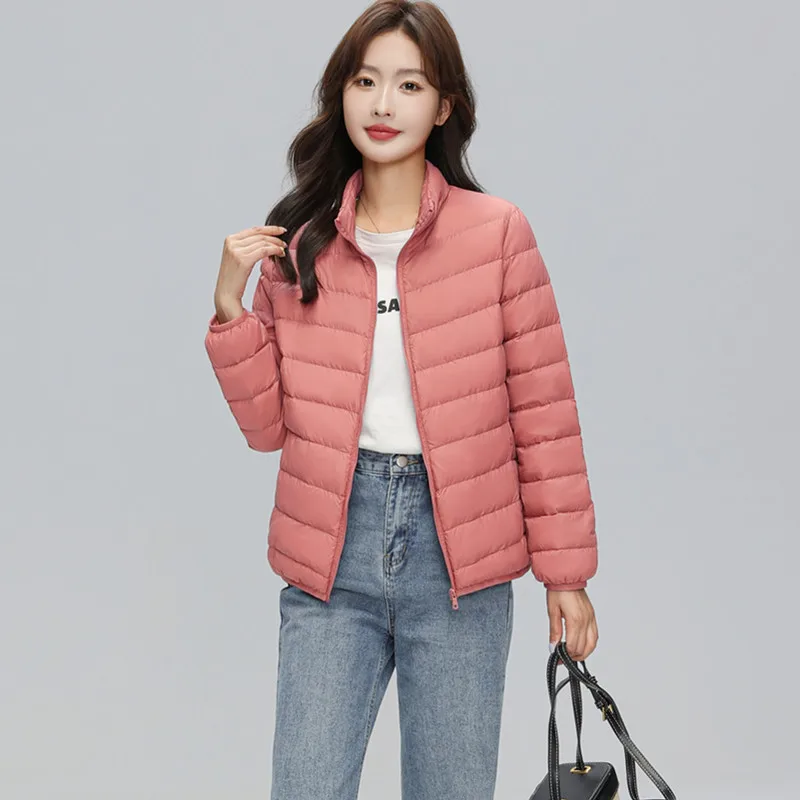 

Легкий женский пуховик 2025, короткий стиль, 90% белый утиный пух, зимняя повседневная куртка с воротником-стойкой, модная