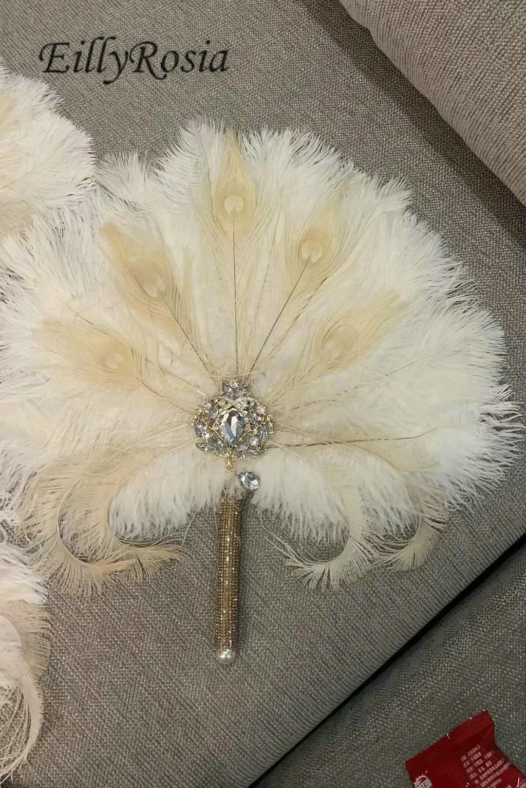 Abanico de mano de plumas de piel para novia, pluma de avestruz blanca y marfil con broche, ramo, accesorios para fotos, Vintage de los años 1920