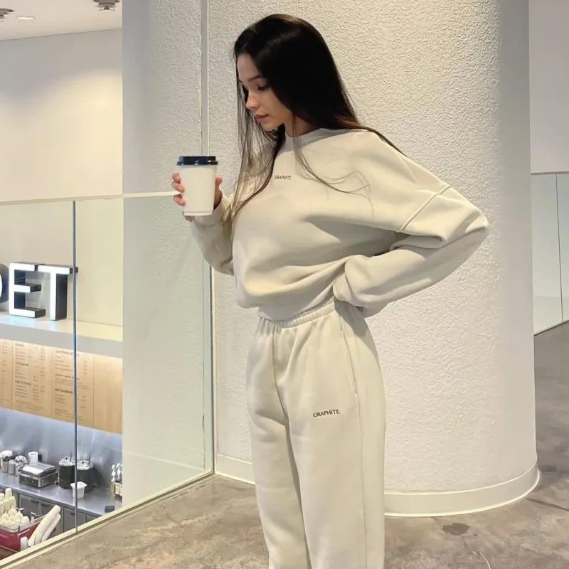 

2025 New Women's Chic Fall Winter Soft Knit Hoodie & Joggers 2-Piece Lounge Set Trendy Casual Outfit