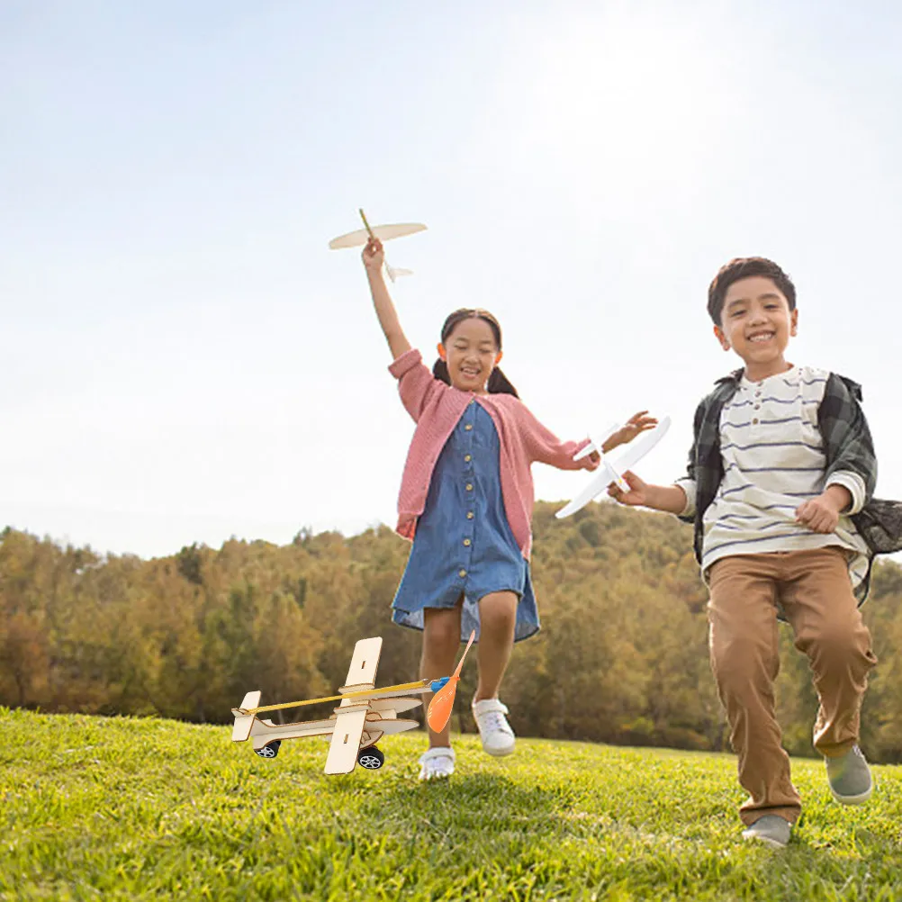 

2Sets Lightweight Flexible Wood Airplane Throwing Plaything for Children Christmas Easter Thanksgiving Aviation Party Gift