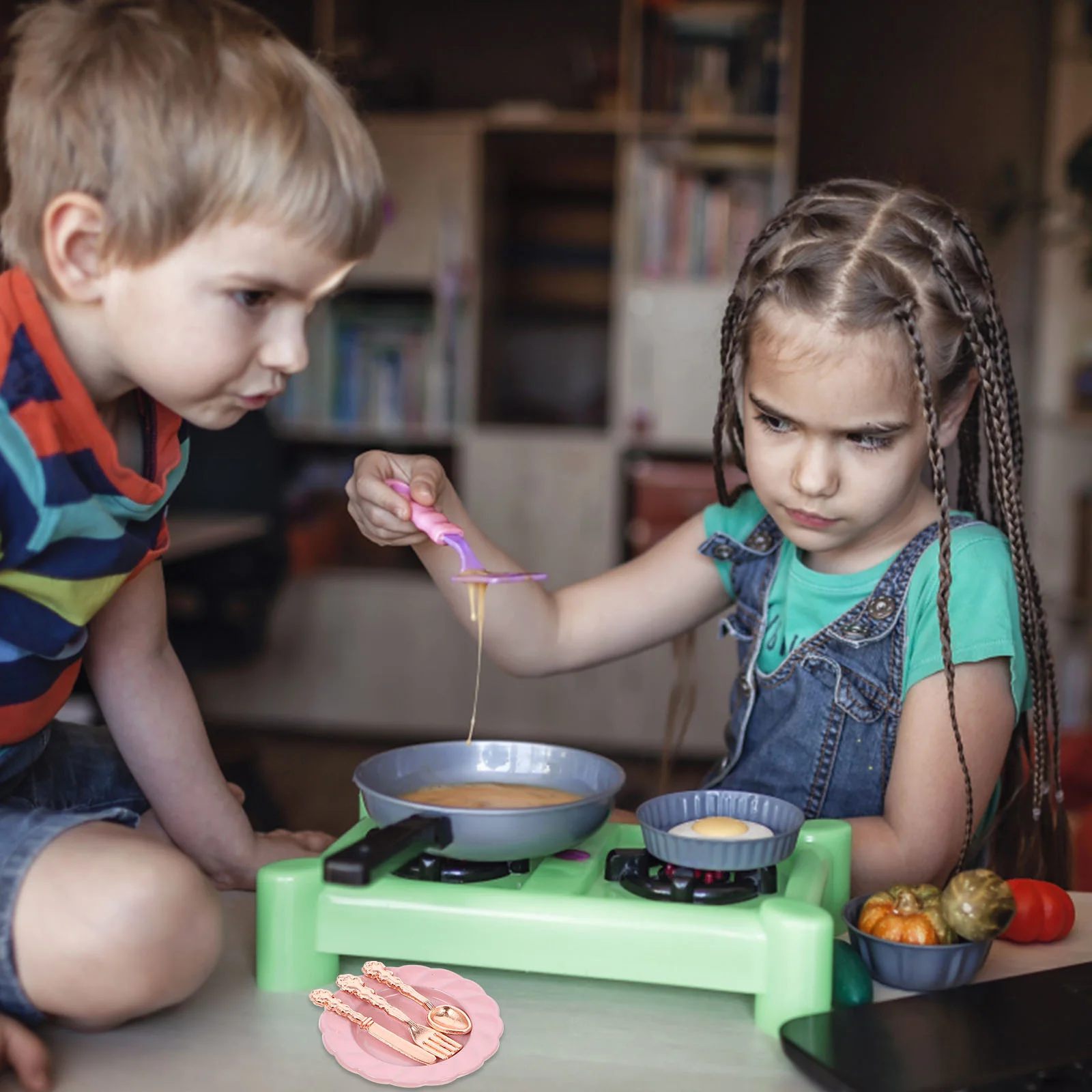 4 sets mini bestek kunstmatige poppenhuis schotel speelgoed kamer legering servies vork plaat