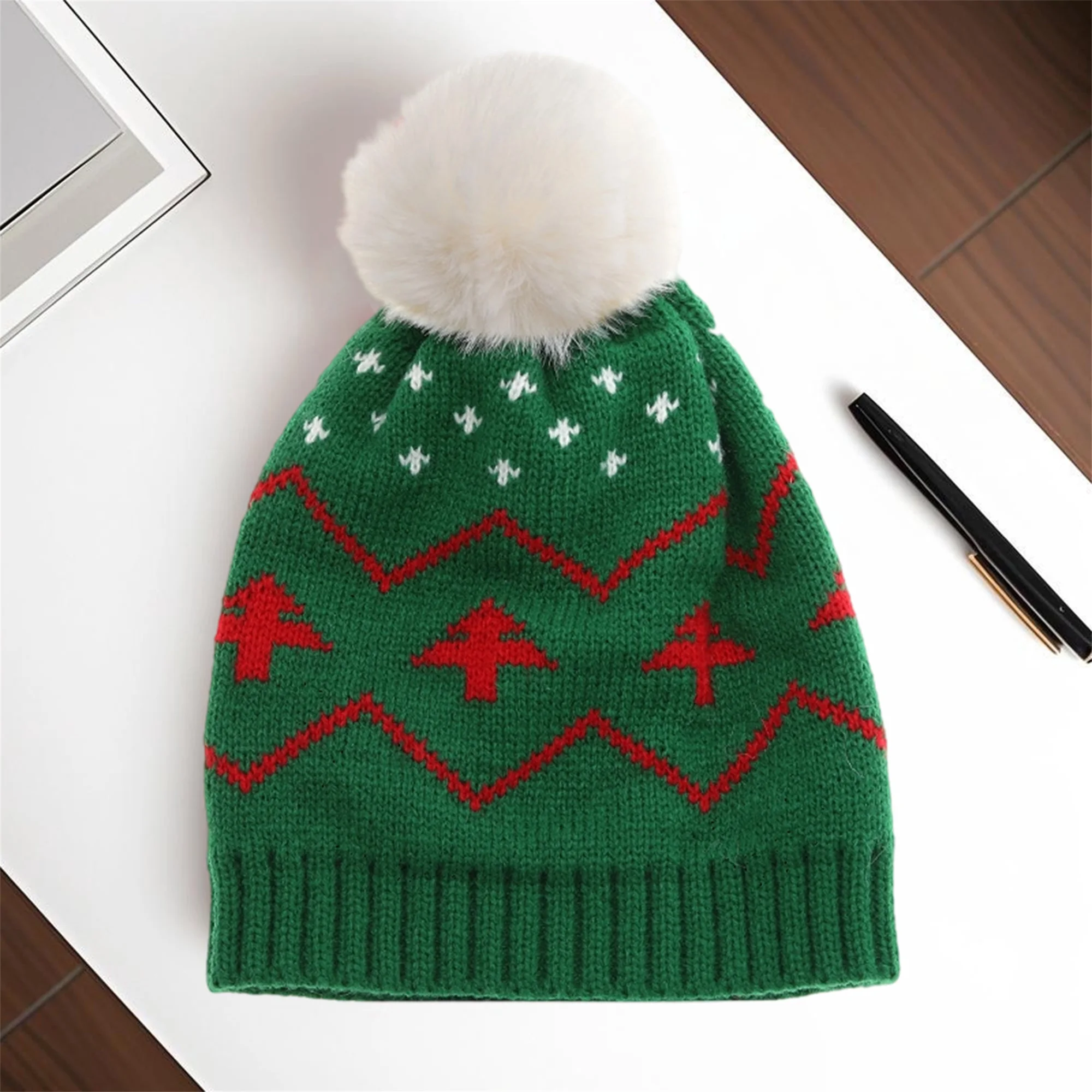 Cappelli natalizi con pompon lavorato a maglia per bambini Berretti invernali festivi con motivo a renna Cappello natalizio caldo per bambini Ragazzi e