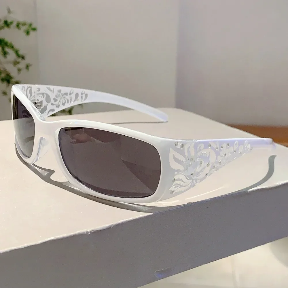 Luxury PC Rhinestones Sunglasses Y2K Korean Styles Cat Eye Sun Glasses Sport Sunglasses UV400 Shades Eyewear Ladies