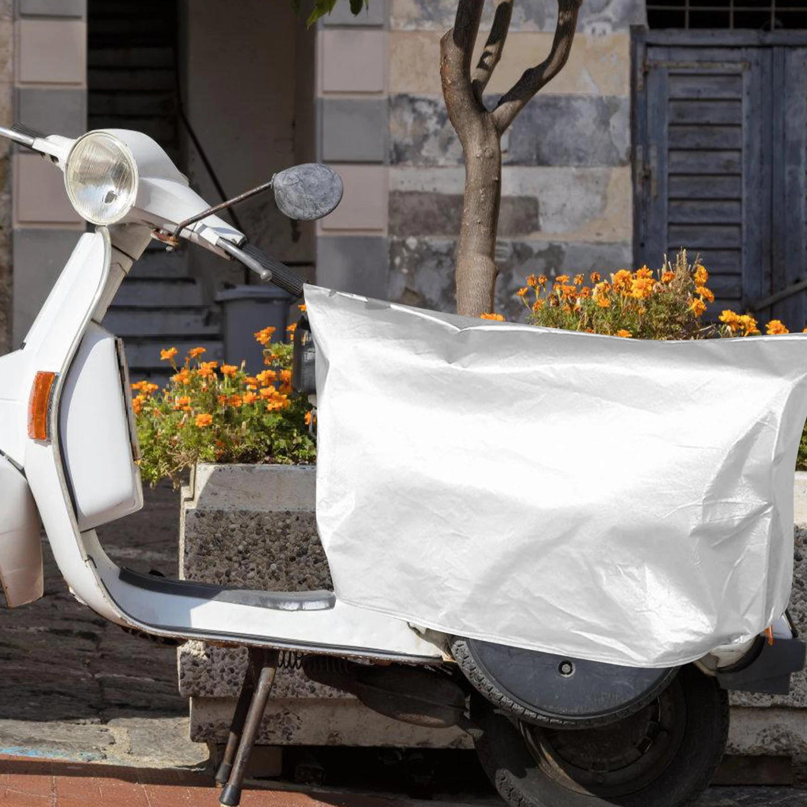 

Heavy Duty Waterproof Motorcycle Cover Thick Oxford Fabric Sun Shade Rain Frost Protection for Electric Scooter Outdoor Use