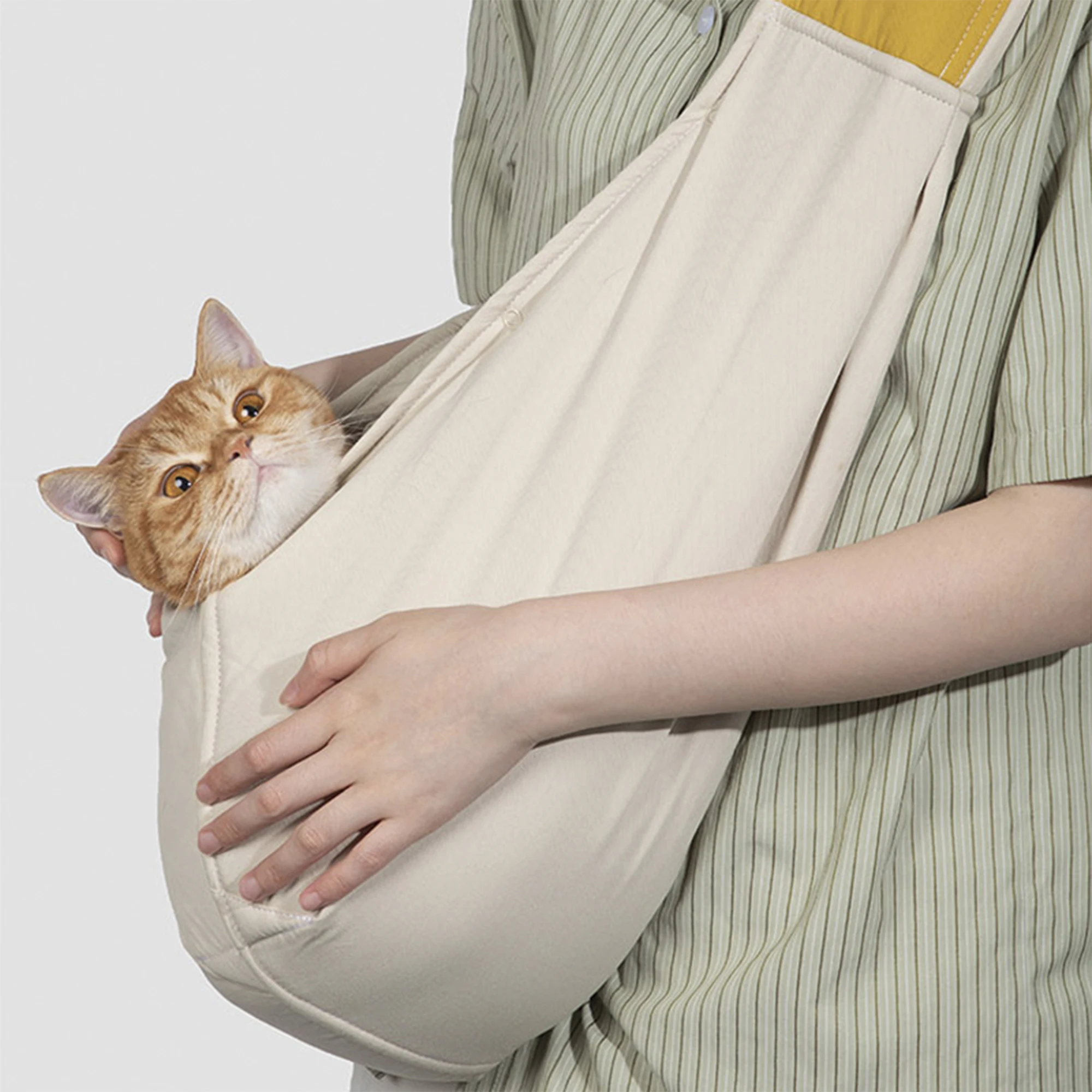 

Adjustable Dog Carrier Sling Hand Free Dog Carriers for Small Dogs and Cats Puppy Sling Carrier with Zipper Purse Pocket Travel