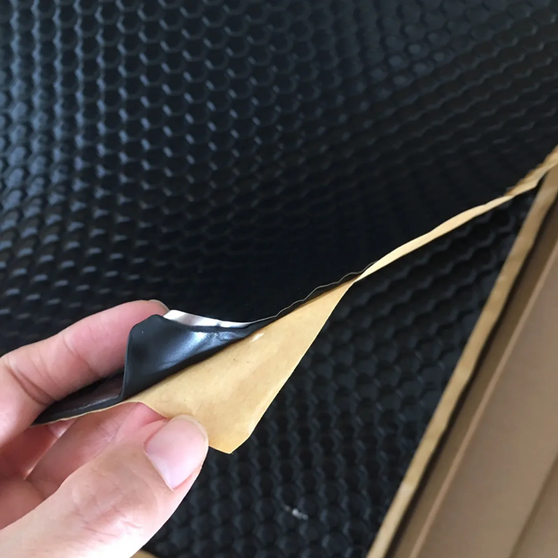 46x80cm Butyl Rubber Car Sound Deadener Mat Noise Heat Deadening Soundproof Dampening Shock Absorber Mat For Car Hood Door Trunk