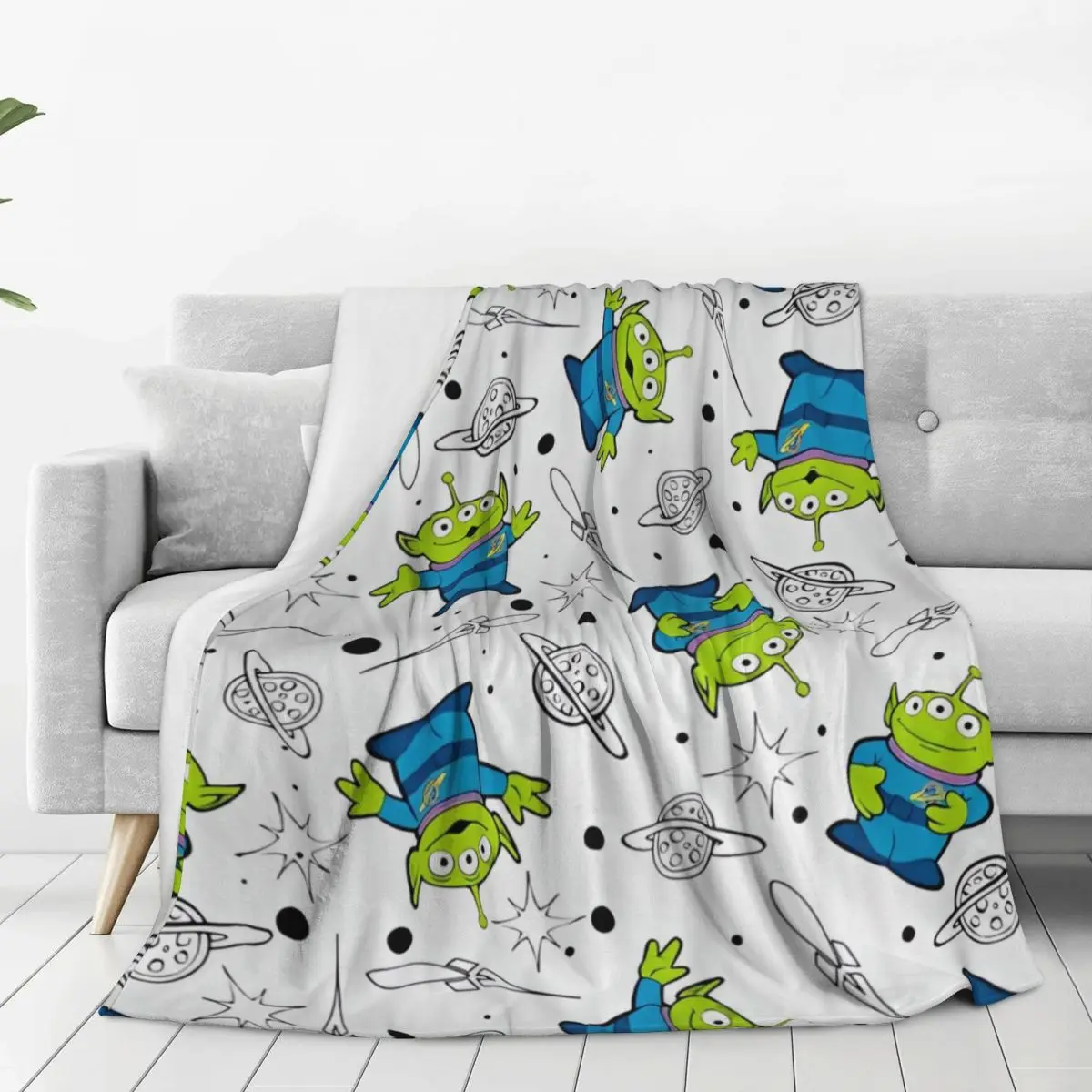 Toy Story Three Eyes Alien Super Warm Blanket Decorative Plush Bedding Throws Aesthetic Home Decor Flannel Bedspread Sofa Bed