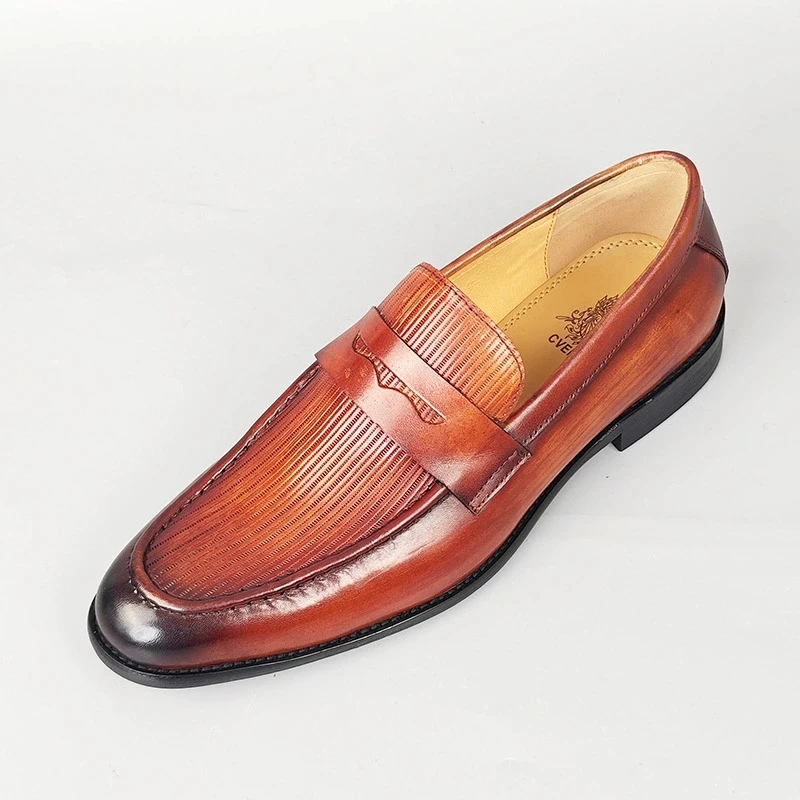 

New 2026 Top Layer Genuine Leather Slip on Loafers Cowhide Breathable Moccasins Driving Design Casual Shoes for Men