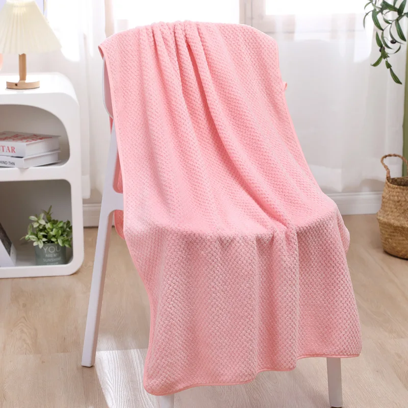 순수 폴리에스터 워프 니트 코랄 벨벳 파인애플 플래드 타월 대형 바스타월 부드럽고 흡수력 좋은 보풀 없는 자수 바스타월