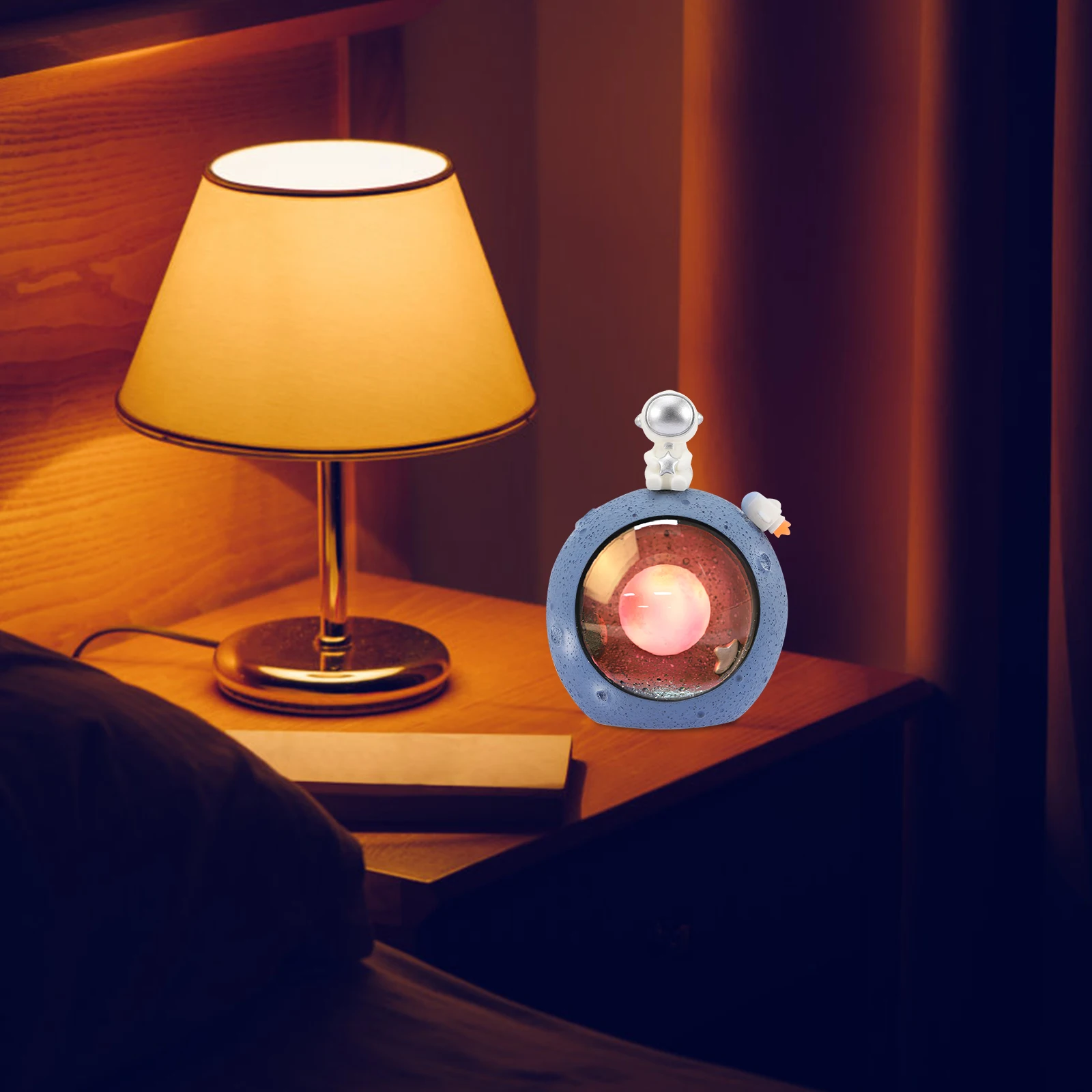 

Astronaut Star Light Resin Statue Night Lamp Lovely Decorative Ornaments Bedside USB Small Lights Gifts Bedroom Living Kids Room