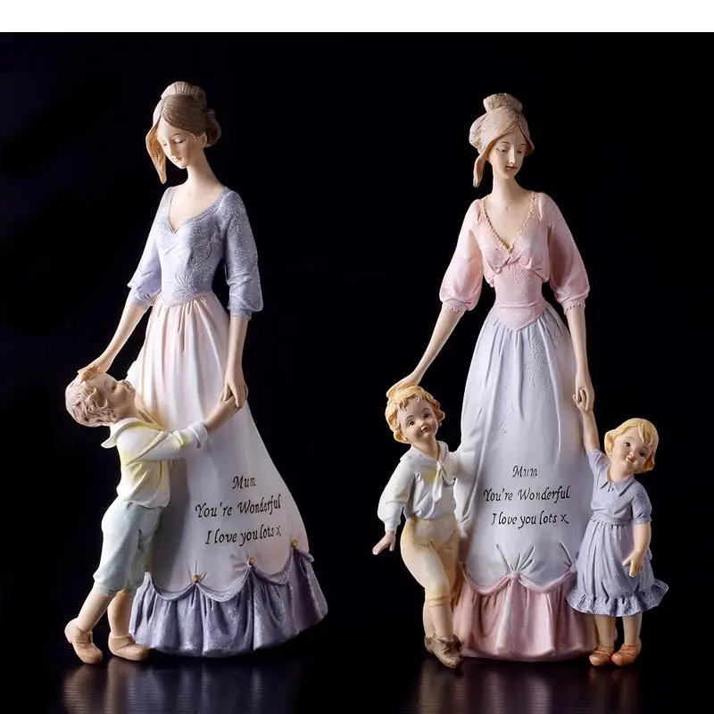 Nordic Character Ornaments Mother Holding Child Resin Figurine Girl Room Decor Mom Portrait Statue Home Decoration Accessories