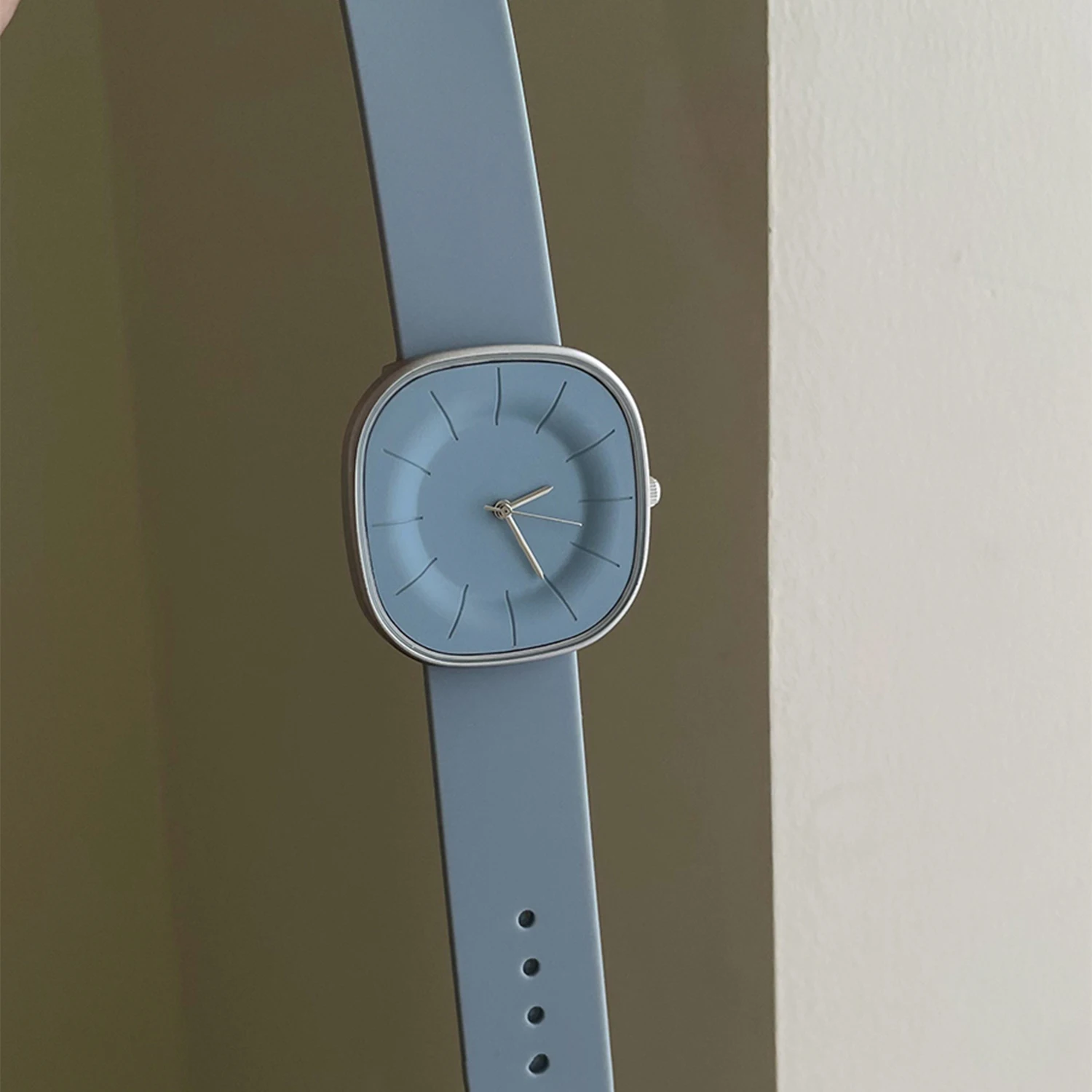 Luxury-inspired Dopamine Square-Face Watches for Women Silicone Strap, Waterproof Quartz Movement Women's Watch Student Gift image 5