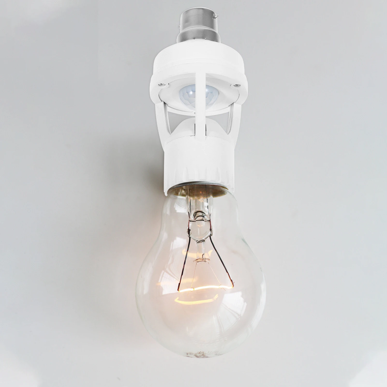 

1Pcs Motion Sensor Infrared Light Bulb Holder E27 Screw Lamp Socket for Hallway Corridor Compatible with B22 to E27 Adapter LED