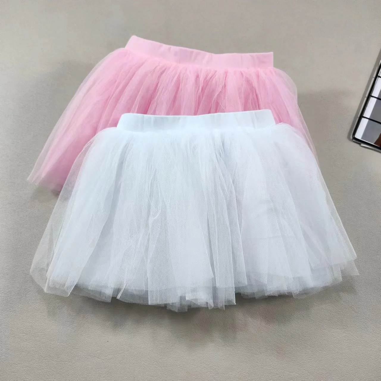 Girl\'s Skirt Tutu Skirt Pink Children\'s Fluffy 4-layer Soft Yarn Sheer Skirt White Elastic Ballet Fan Performance Skirt