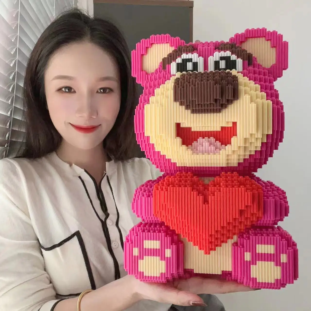 30CM Extra Large Strawberry Bear Block Assembly Toy Small Particle Lotso Girl Student Festival Gift Boy Puzzle Block