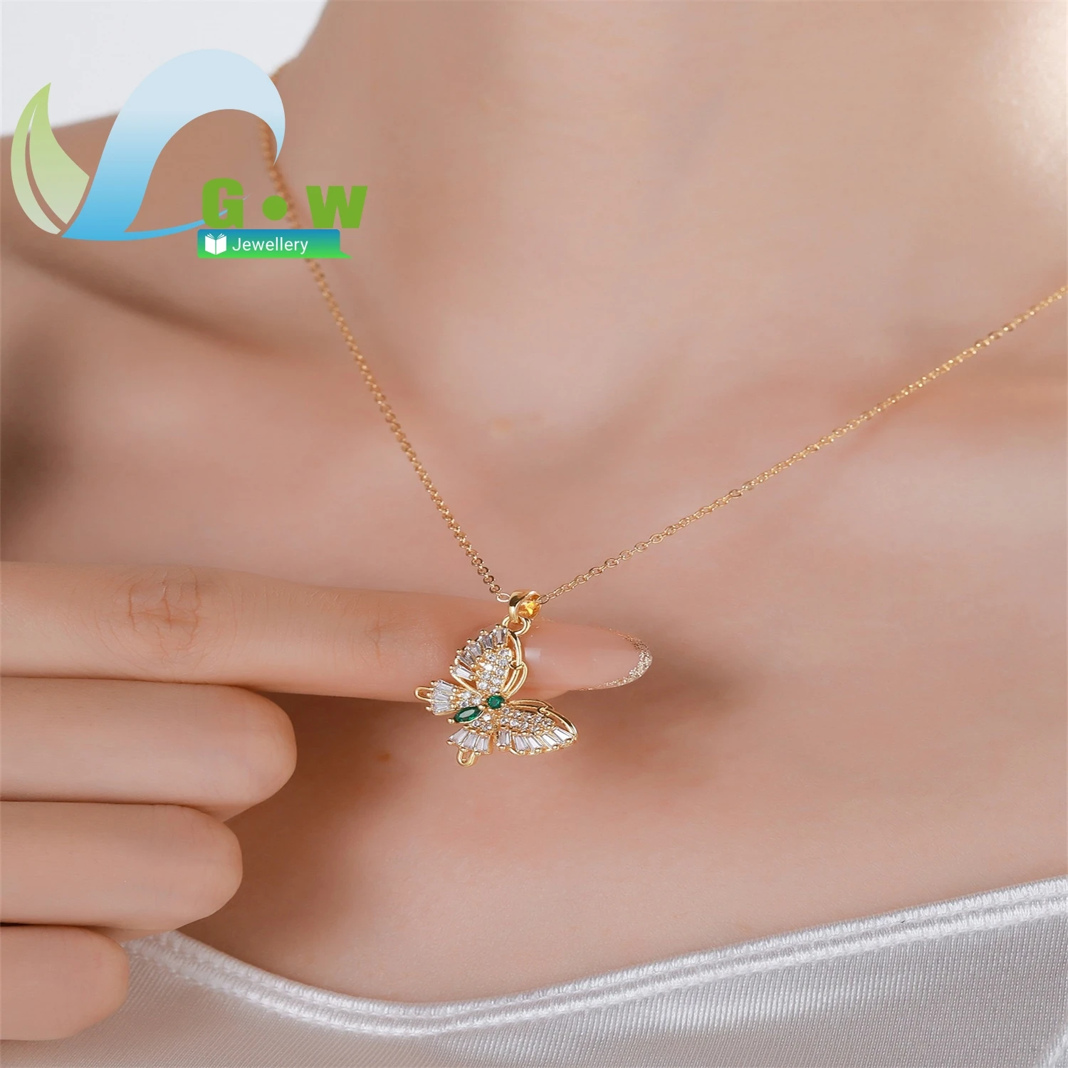 

Ожерелье в европейско-американском стиле с подвеской-бабочкой, модные ювелирные изделия в стиле хип-хоп для женщин, разноцветный циркониевый кулон, уникальный дизайн, для эксклюзивной аудитории