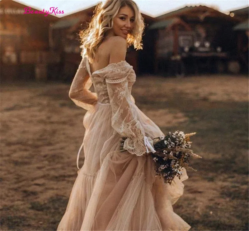 Charming Lace Garden Bohemian Wedding Dresses Boho Long Sleeve Sheer Arabic vestido de noiva Tulle Bridal Gown Ball Bride