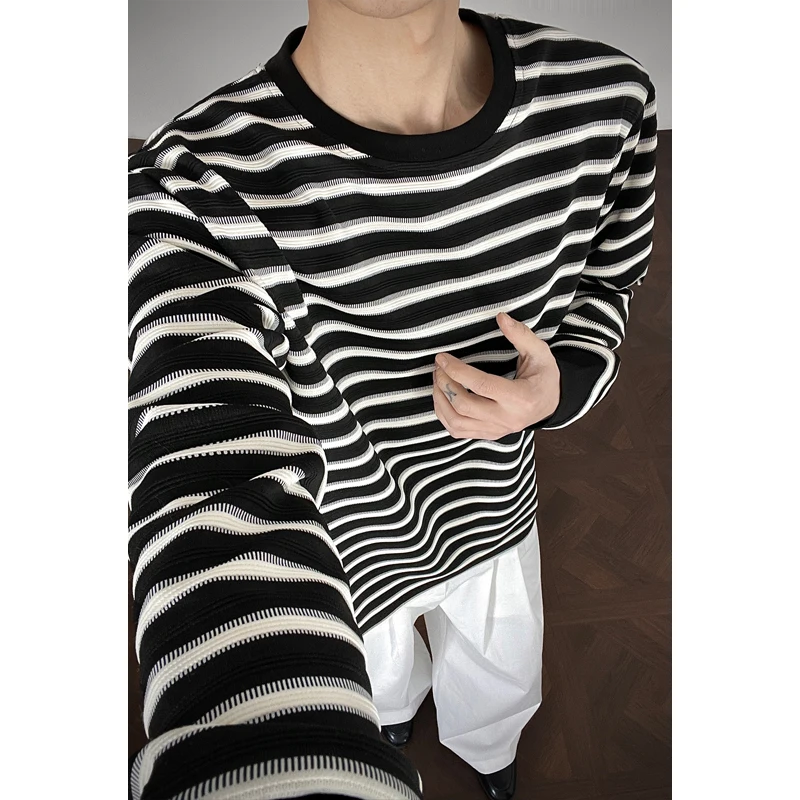 

Spring Long Sleeved T-shirt Men Retro Striped T Shirt Men Streetwear Korean Loose Round Neck T-shirt Mens Top Large Size 4XL