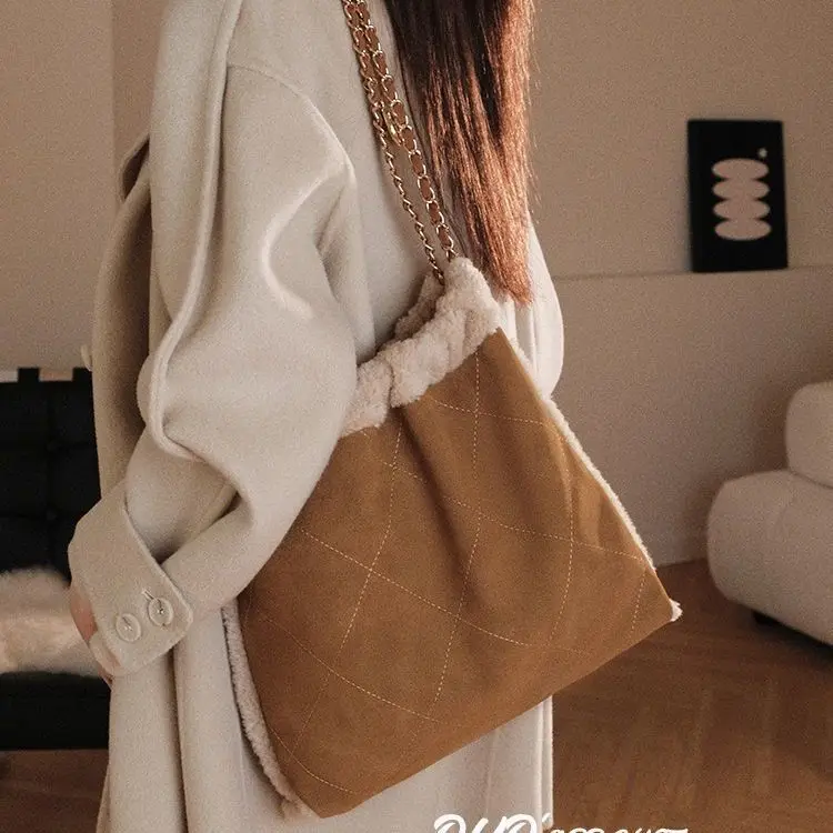 Sac à main fourre-tout en fourrure pour femme, sac à main de grande capacité, simple, initié par une dame de bureau, tout match, petit, frais, filles, automne, hiver