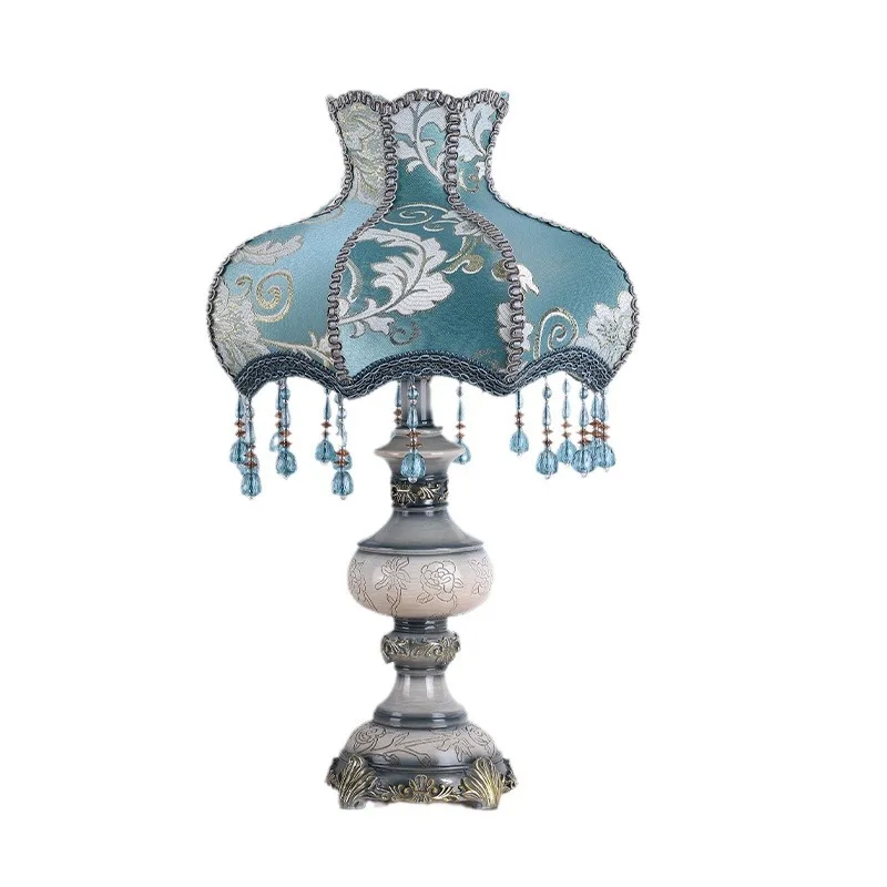 

European table lamp Bedroom bedside lamp Personality and creativity Warm light Dimmable, bedside table lamp Marriage