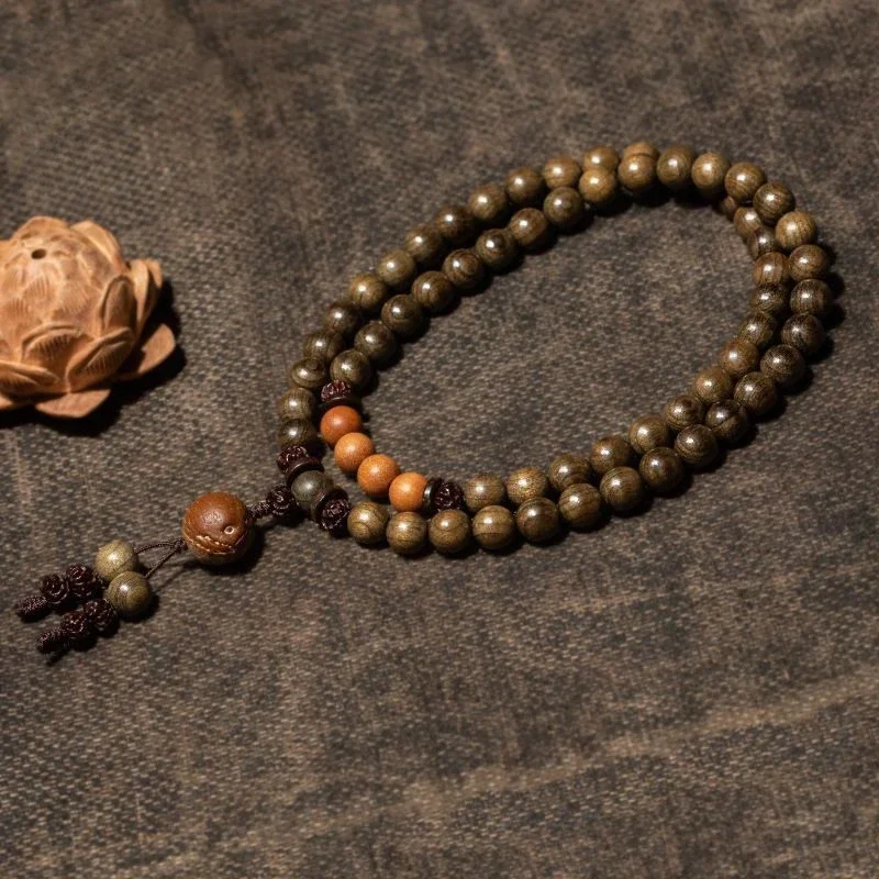 

Natural gloomy wood old mountain sandalwood bracelet with fragrance simple men's and women's Buddha beads plate play bracelet