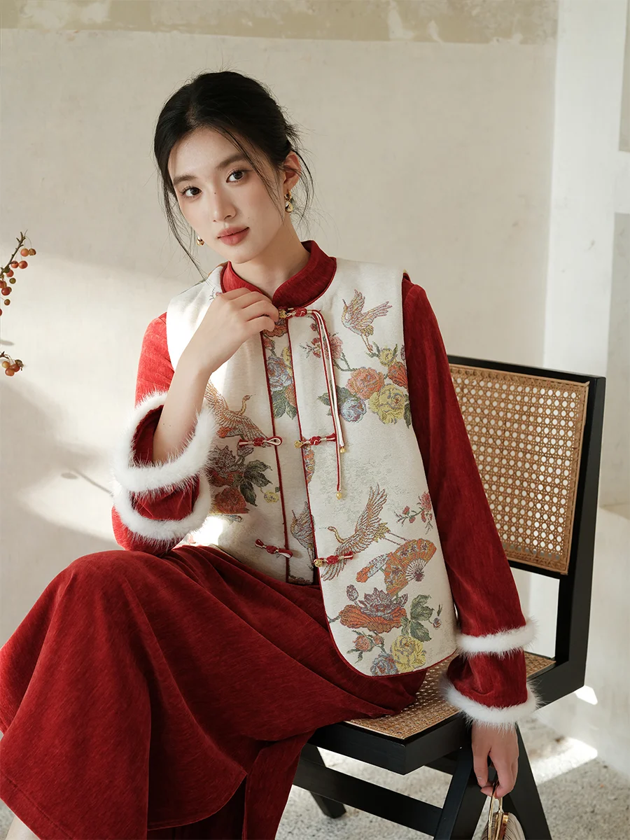 

Красный китайский хлопковый жилет с подкладкой для женщин, традиционный танский костюм с вышитыми цветами для свадеб и Нового года