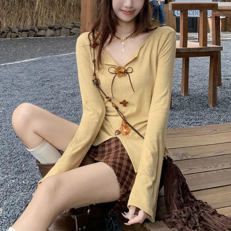 

Autumn Vintage V-Neck Slim T-shirts Aura Long Sleeve Women's Clothing Korean Basic Solid Color Casual Fashion Button Pullovers