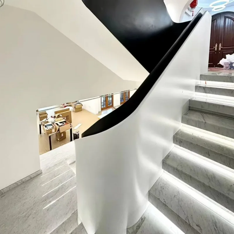 

custom.Commercial Building Indoor Customized Metal Staircase with Black Glass Railing Durable Stair Modern Design Apartm