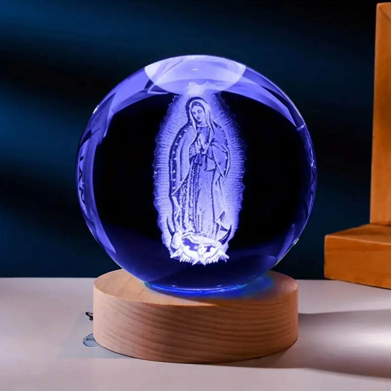 

1шт 3D светодиодный кристалл Девы Марии ночное украшение. Уникальный подарок. Подходит для спальни и стола. Идеальный день рождения, Рождество