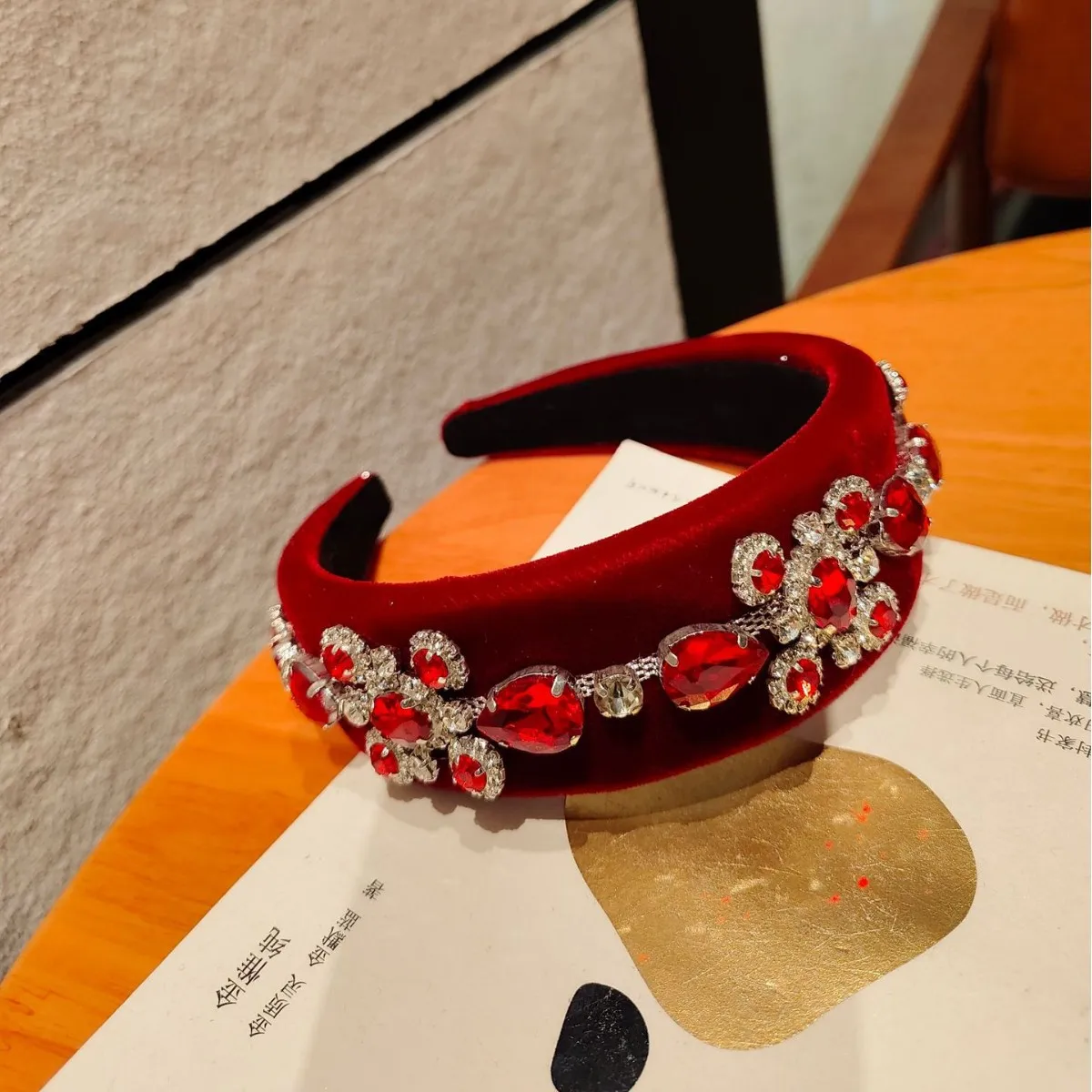 

Korean Style Fashion New Retro Luxurious Jacquard Rhinestone Headband for Women