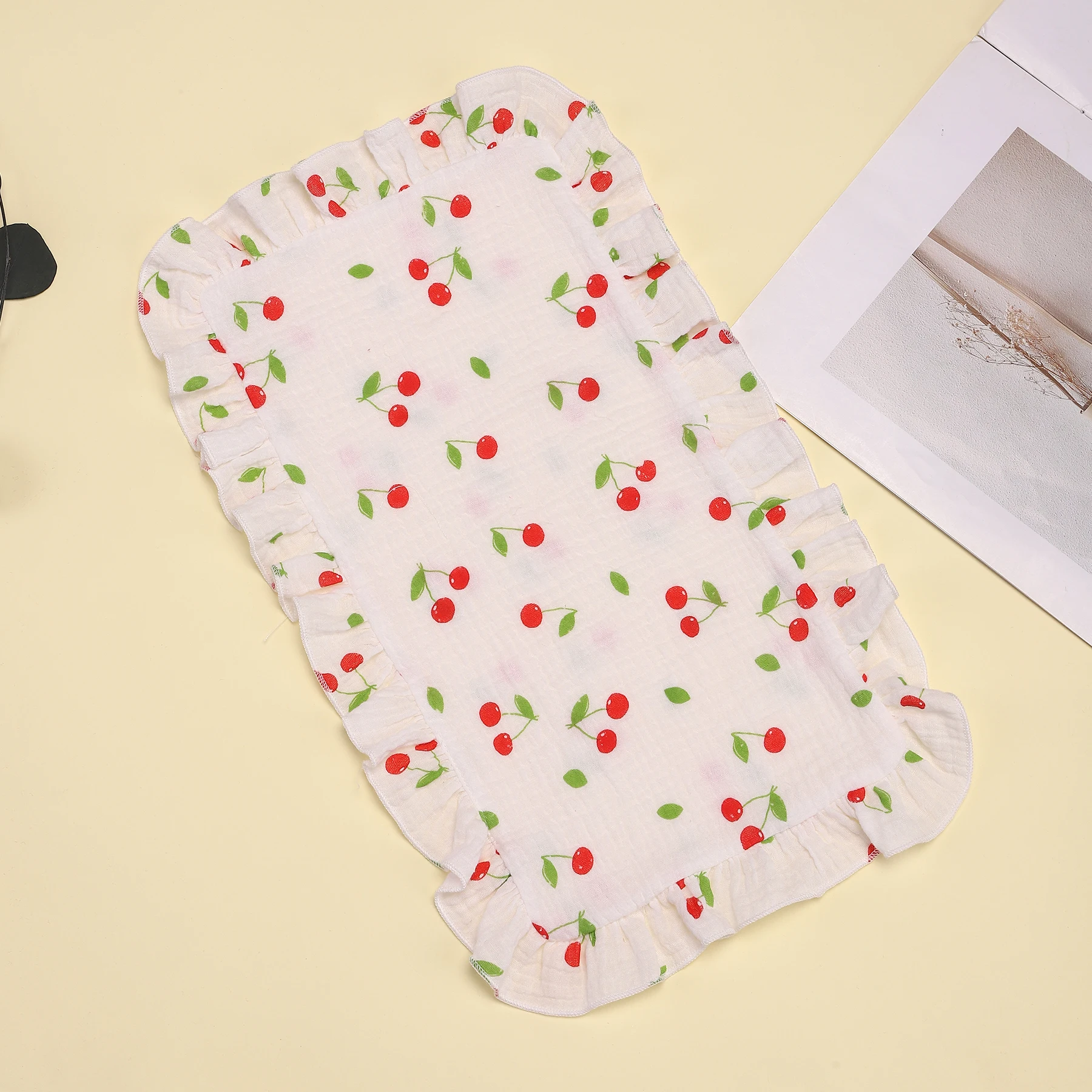 Wholesale Monogrammed Blank Ruffle Burp Pad Solid White 100% Cotton Infant Ruffle Burp Cloth For Babies