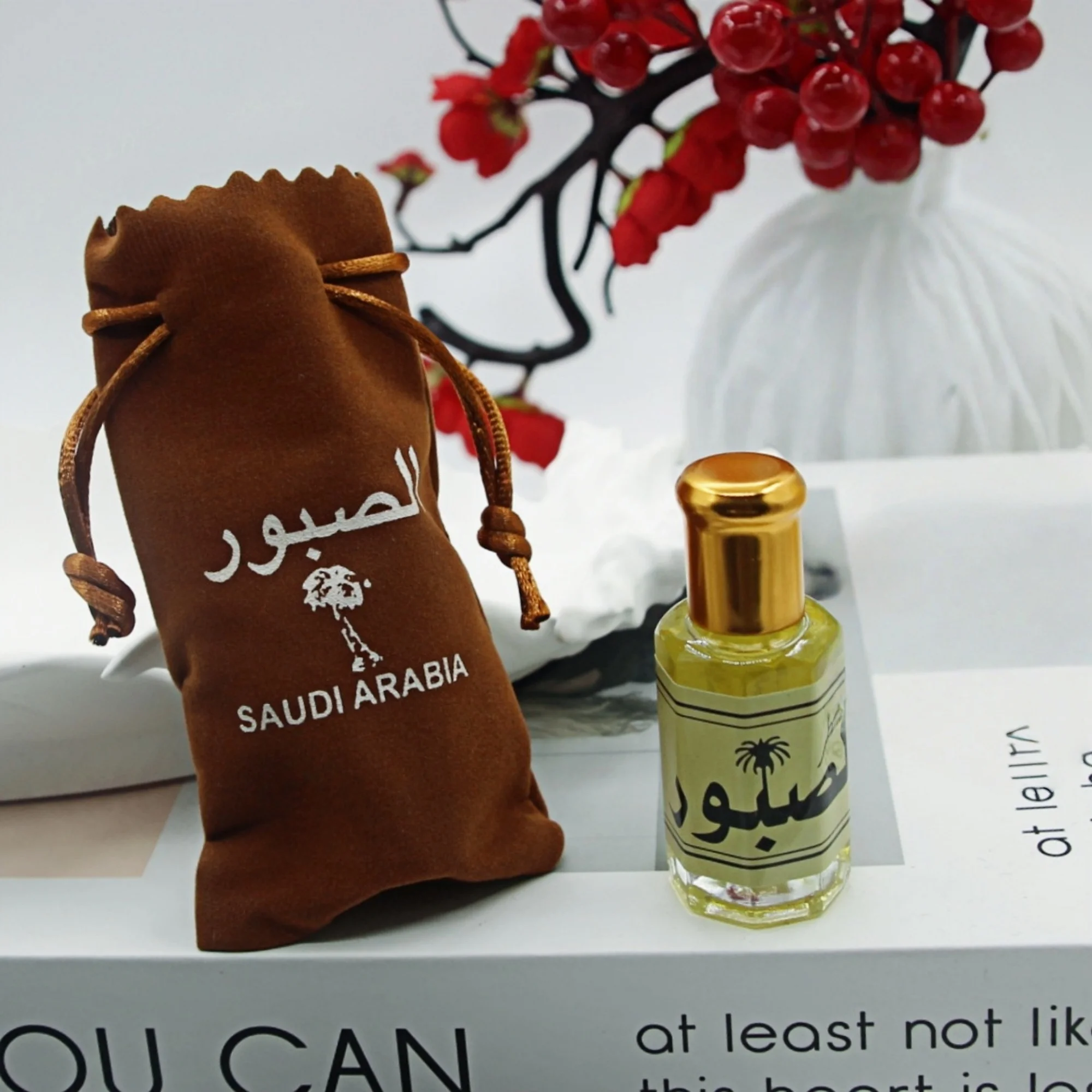 

Arabian Perfume for Women and Men Long Lasting Unisex Fragrance Eau De Parfume With Bag 15ml Oil Roll On Bottle