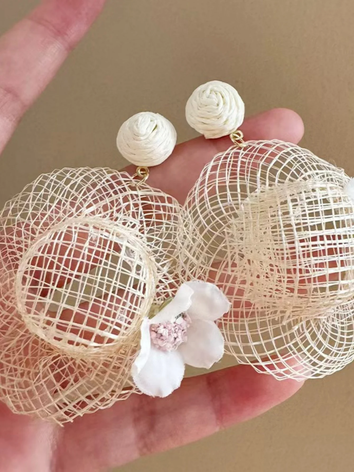 Seaside Vacation Travel Temperament Versatile Earrings Summer Atmosphere Sweet Flowers Hand Woven Straw Hat Earrings for Women