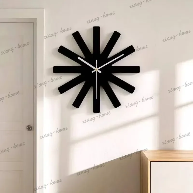 LJY Watch Cozy Wall Clock LivingRoom Decoration Design Unusualhands Wall Clock Yoga Quiet Mecanismo Reloj Pared Furniture Home