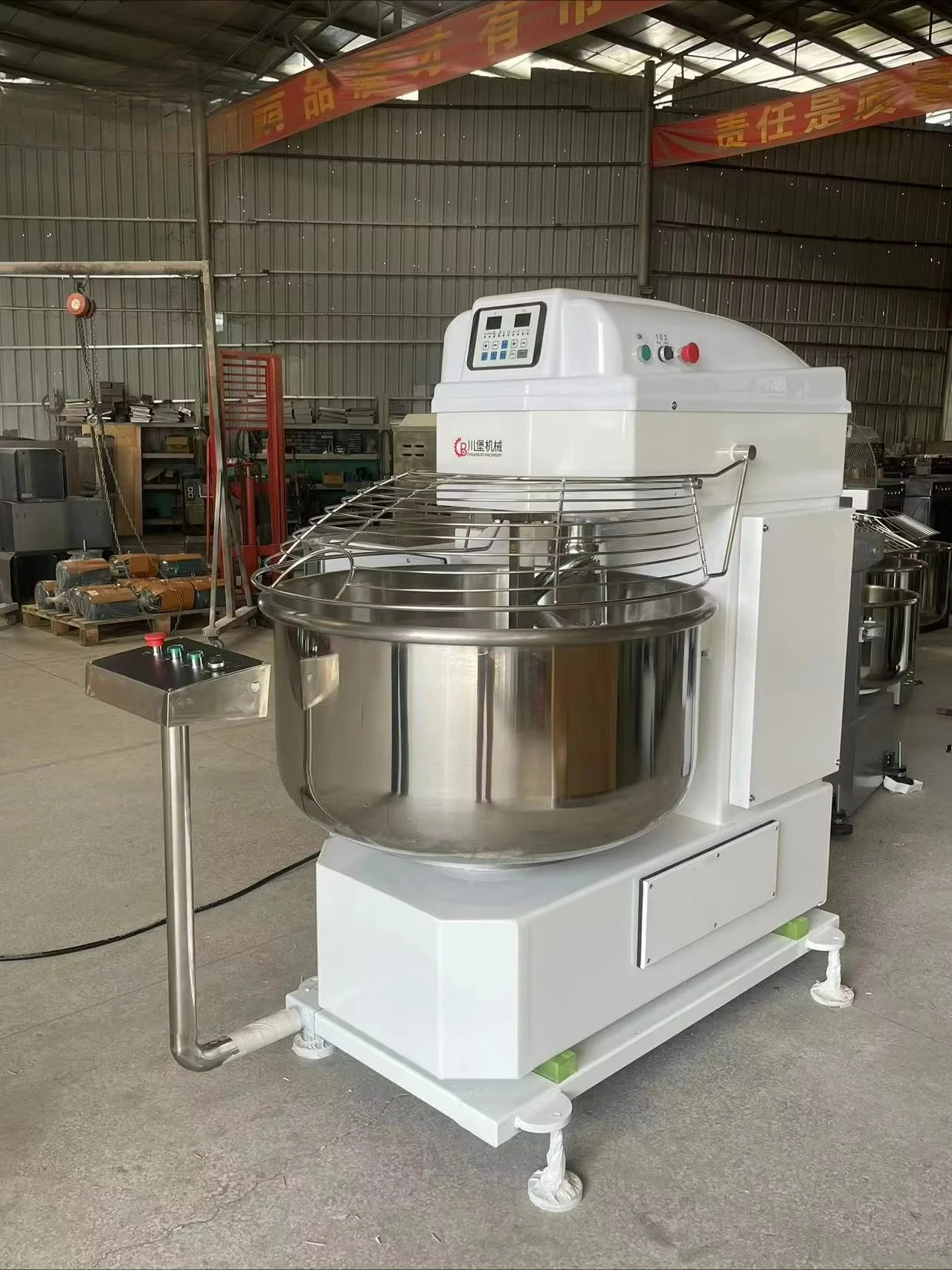 Customizable     High Speed 75kg Flour Dough Spiral Mixer Dough Mixer With Bowl Lifting and Coupling Automatically