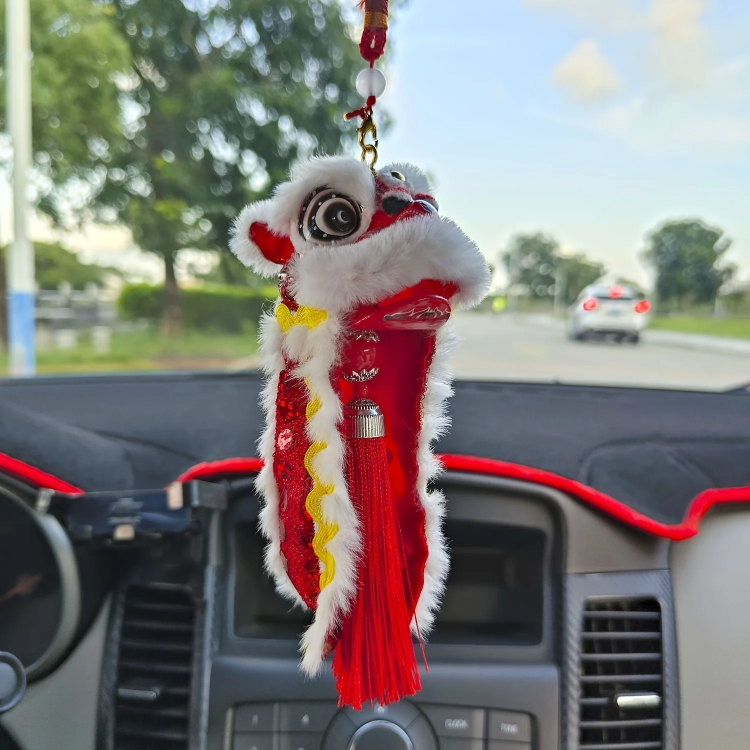 1pc Chinese Dance Lion Car Hanging Ornament Chinese Knot Tassel Rear View Mirror Lucky Charm For Home Door Knob Spring Festival