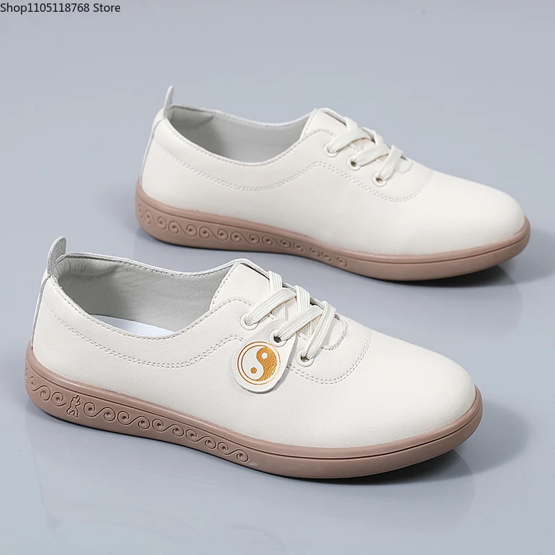 รองเท้าฝึกกังฟูจีน รองเท้าคาราเต้สำหรับผู้หญิงมืออาชีพ รองเท้าเทควันโด รองเท้ากีฬาไทเก๊ก รองเท้าศิลปะการต่อสู้