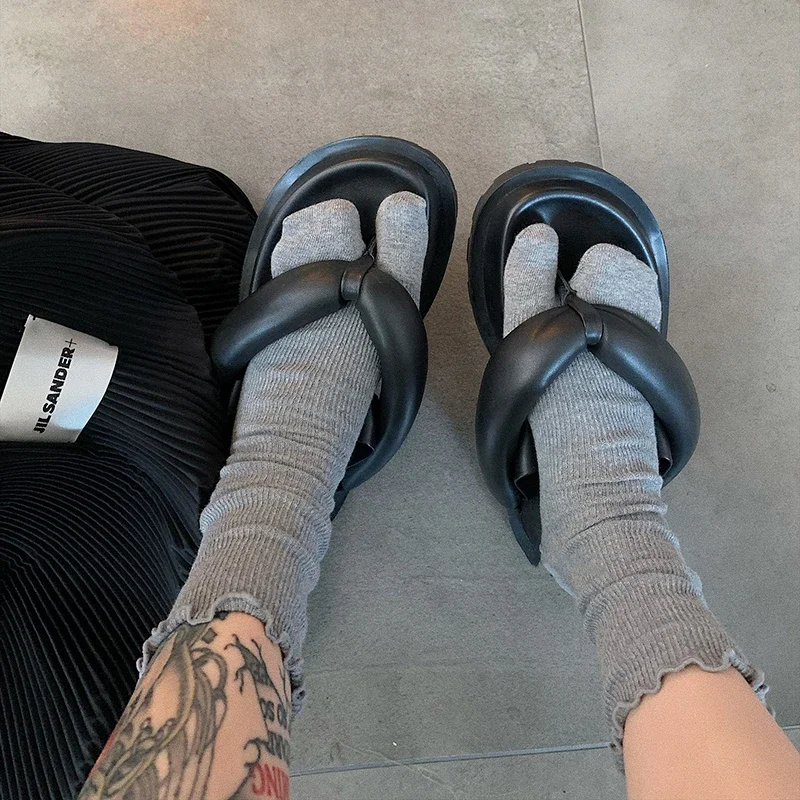 High Quality Combed Cotton Split Toe Woman Socks Solid Color Simple Comfortable Soft Two-Toed Japanese Harajuku Women's Tabi Sox image 3