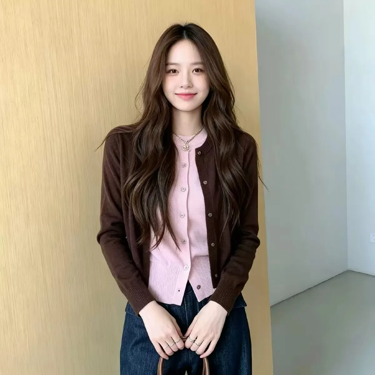 Wear a color matching fake two-piece cashmere knit cardigan coat with high-grade chic coat