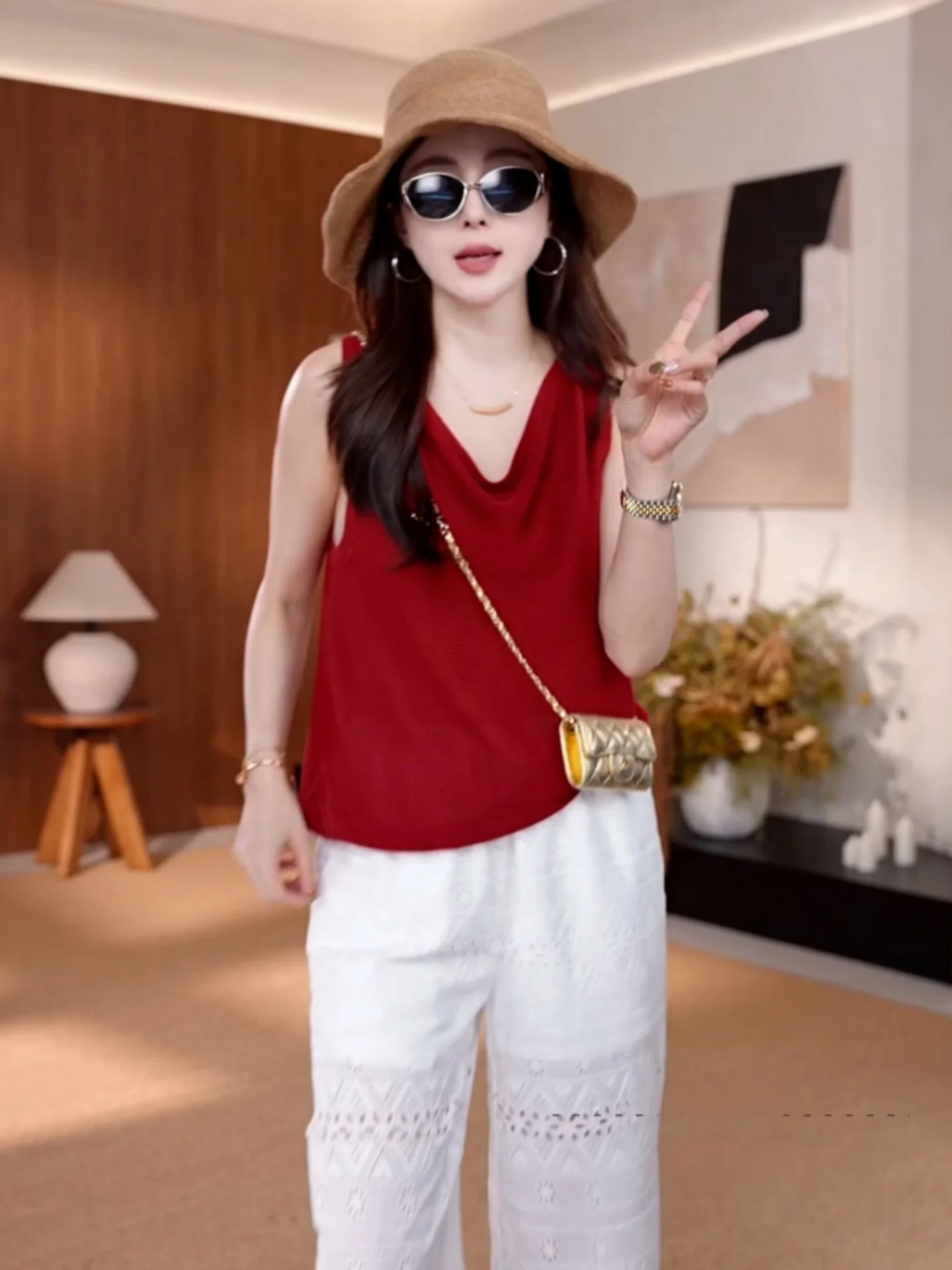 plus Size Red Knitted Vest Women's Summer New Style Slimming Sleeveless Outerwear Flip Collar Casual Fashion Short Length