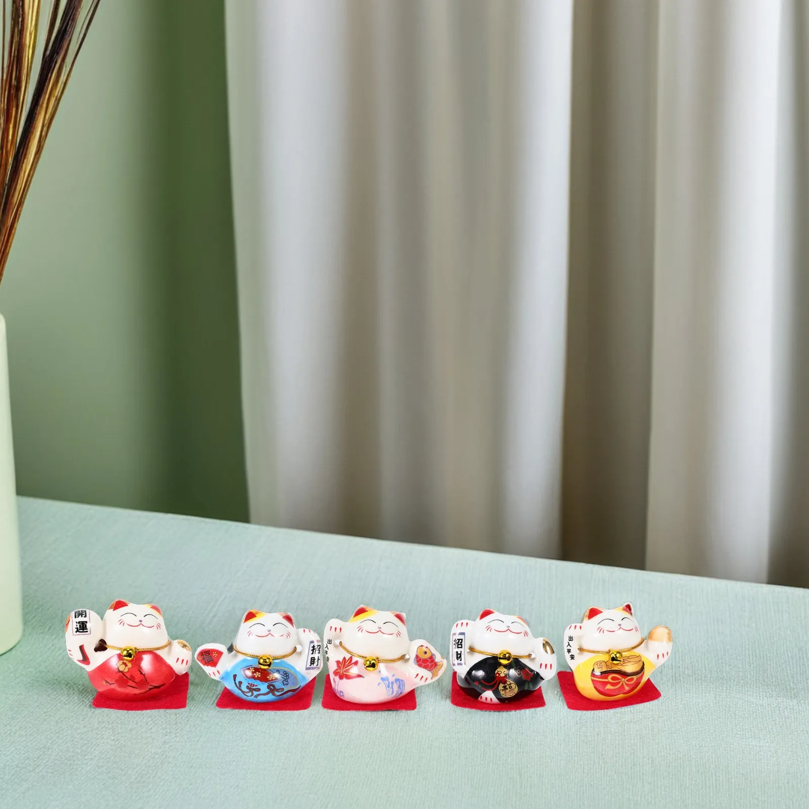 5Pcs Mini Ceramic Cat Statues Lucky Beckoning Design Japanese Style for Desktop Car Dashboard Bookshelf Home Office