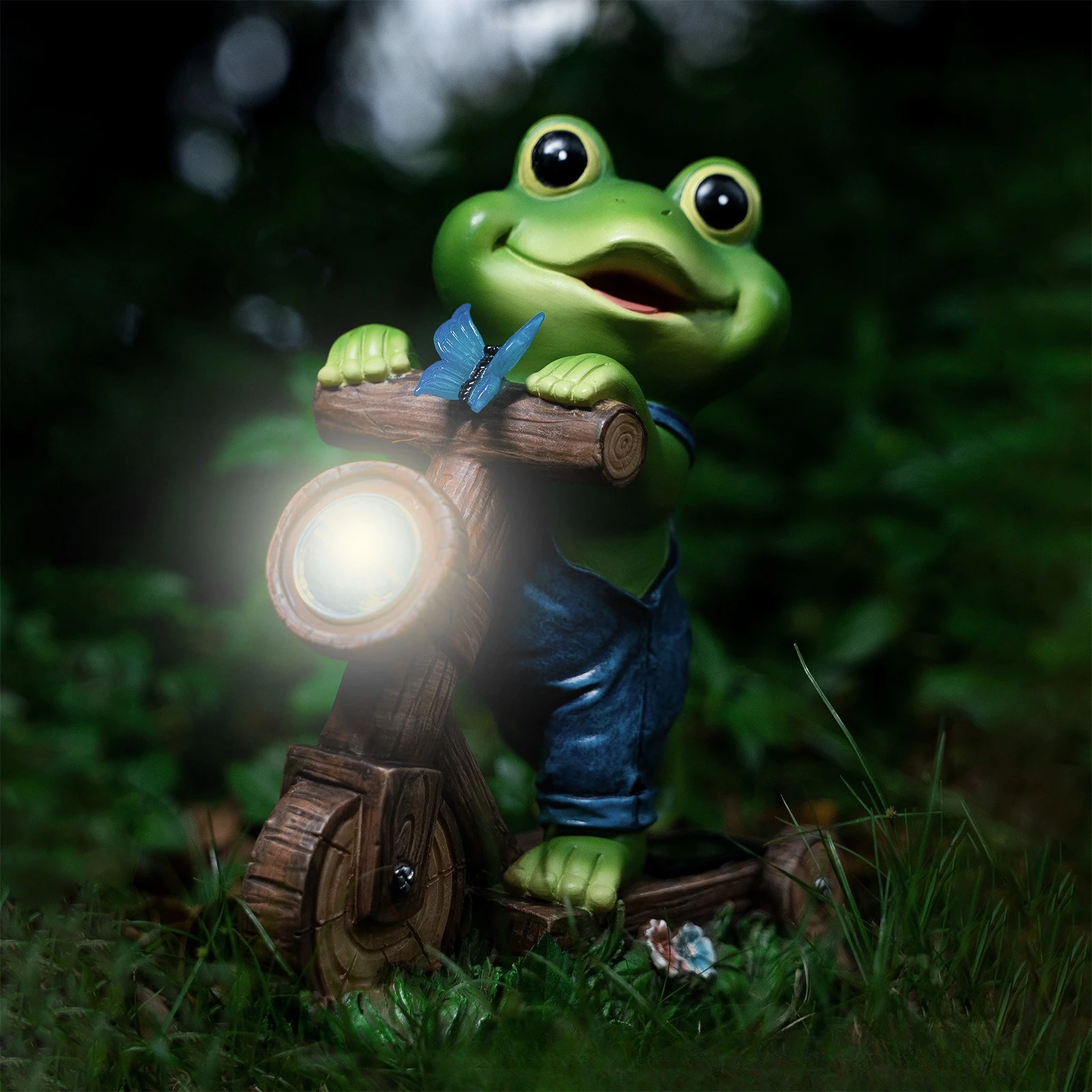 Frog Cycling Solar Garden Sculpture Courtyard Decoration Ornaments Outdoor Garden Balcony Decoration Handicrafts